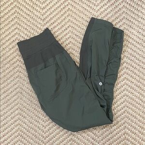 Lululemon Dance Studio Mid-Rise Jogger Athletic Pants - Green - 4